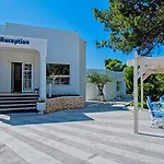 Capre Mare 3*